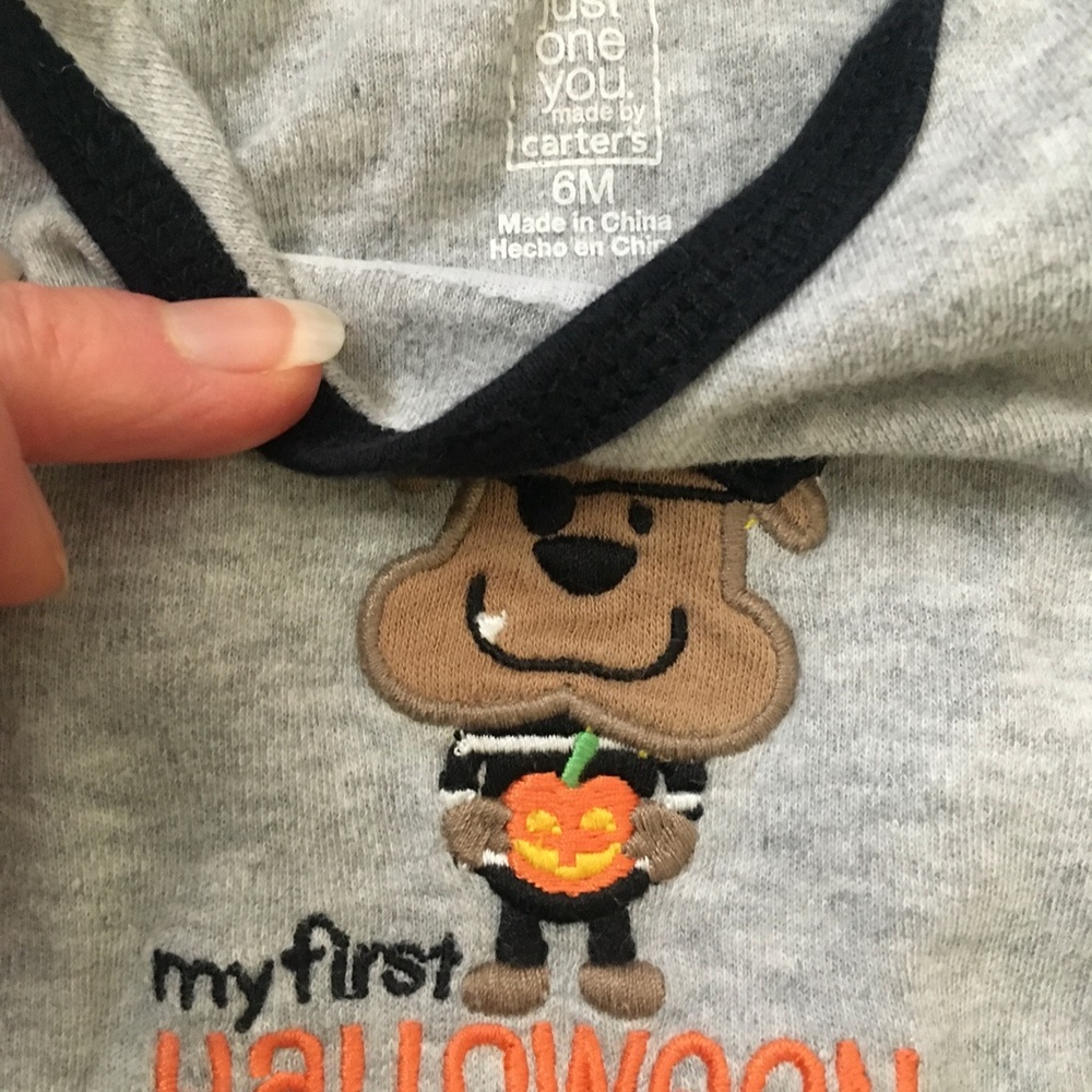 🎃$10!👻 Lot 4 Halloween Unisex Baby Onesies - Picture 4 of 6